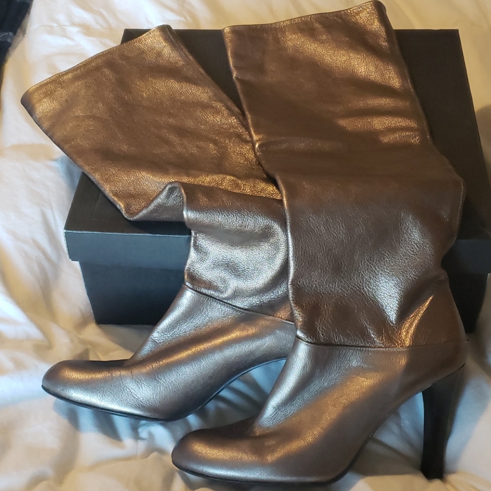 Brand new Stuart Weitzman bronze knee high boots